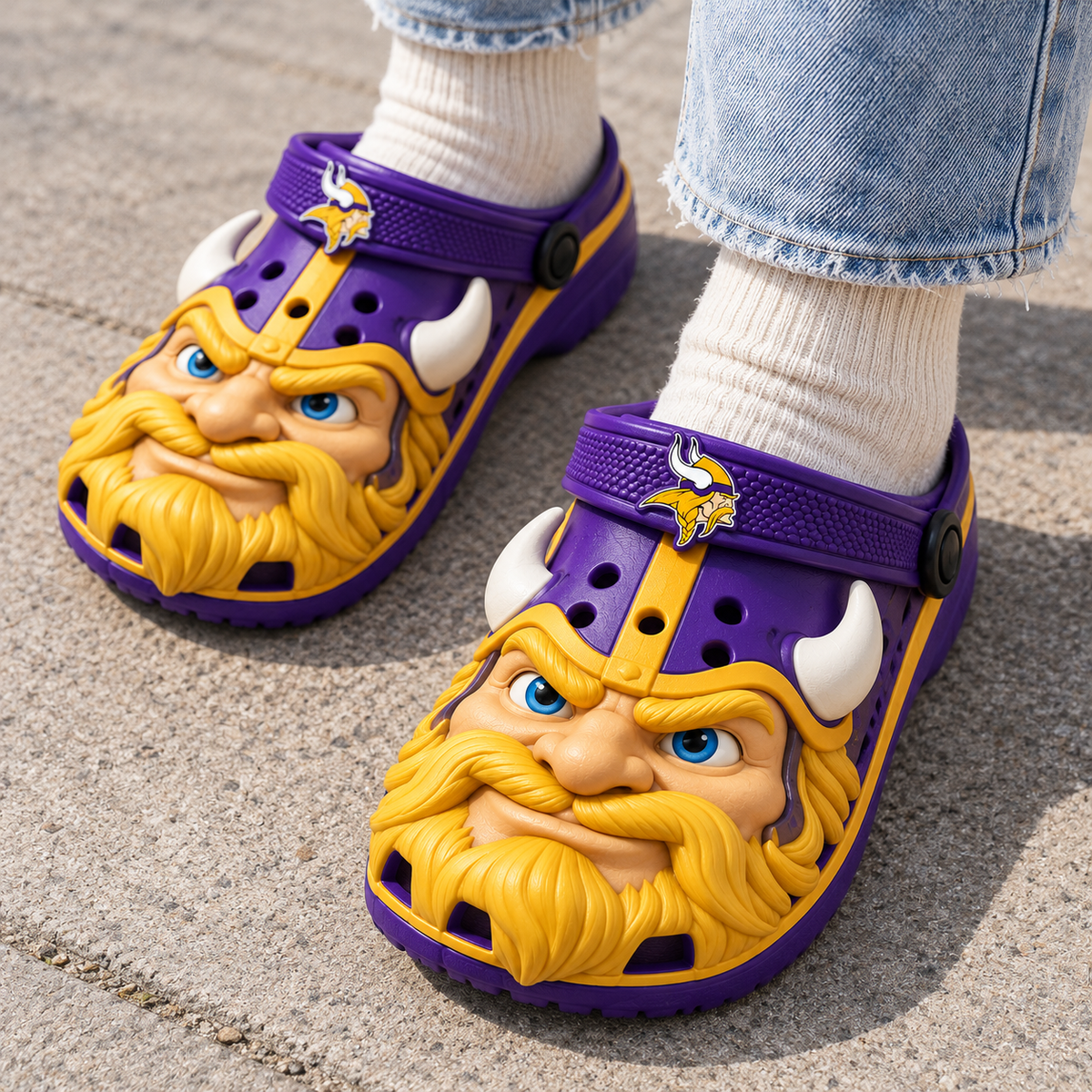 MNV 3D Sculpted Clogs HTTT